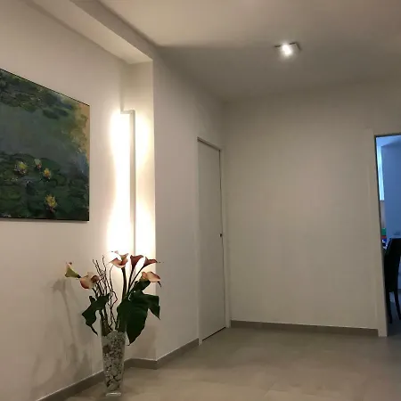 Vittoria Apartment *
